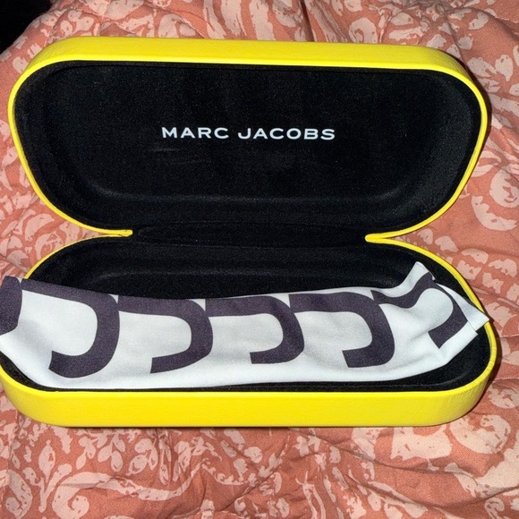 Marc Jacobs Transparent Sunglasses with Dark Lenses NWOT - Picture 7 of 8